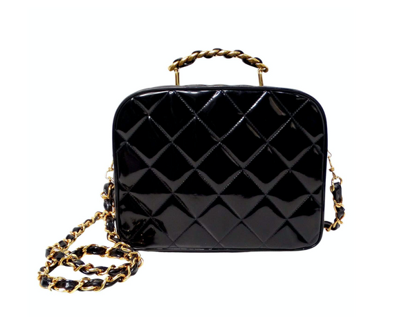 CHANELビンテージ 1990s Chanel Black Quilted Patent Leather Zip-Around Box Top