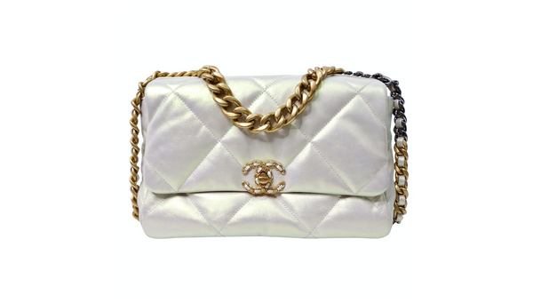 Chanel 19 Pearly White Iridescent Calfskin Flap Bag – Vintage by Misty