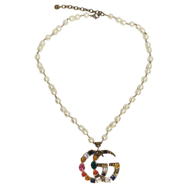 ネックレス・ペンダント Logo Pearl Embellished Necklace Gucci Multicolor Crystal Faux Pearl Logo Pendent Necklace