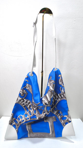Hermès Blue, Pattern Print Vif Argent Silky City Bag