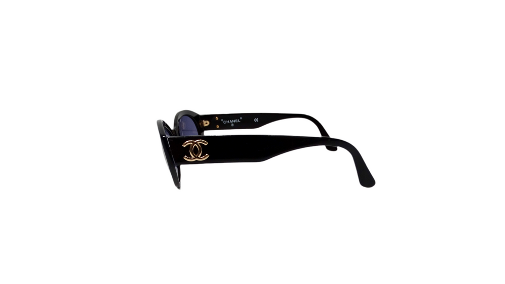 Chanel Interlocking CC Black Oval Frame Purple Tinted Sunglasses circa 1990s