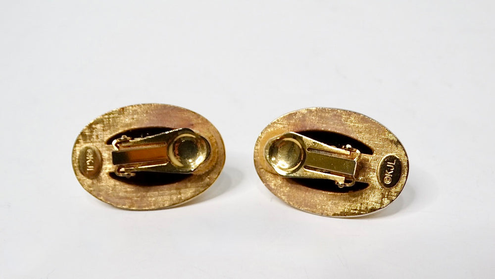1980s Kenneth Jay Lane Black Cabochon Gold Tone Clip On Earrings