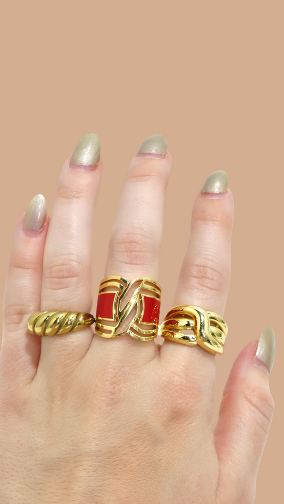 Chanel Gallery Collection HyCeram 18k Gold Ring