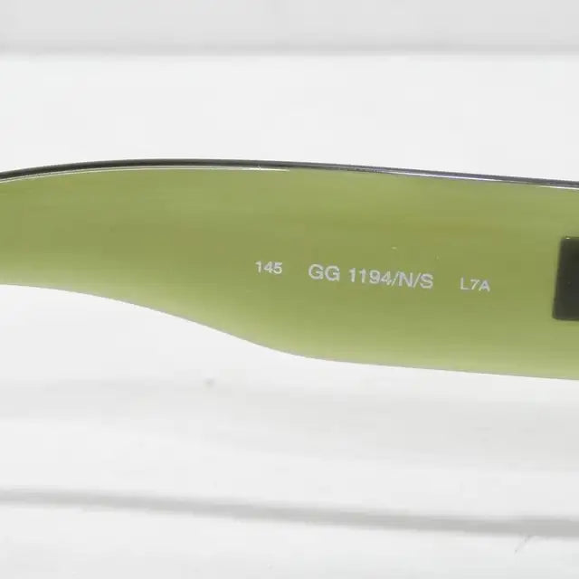 Gucci 1990s Sunglasses Green