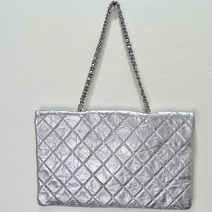 chanel purse with silver chain