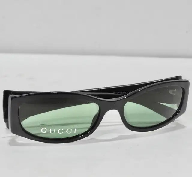 Gucci Matelasse 90s Rectangular Sunglasses in Black