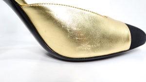 Chanel Gold Metallic Laminated Lambskin Grosgrain Slingback Pumps With Bows