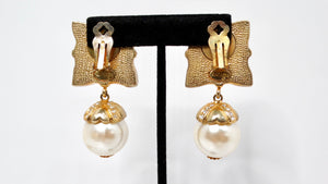 Esacada 1990s Multicolor Hearts & Pearl Drop Gold-Tone Clip-On Earrings