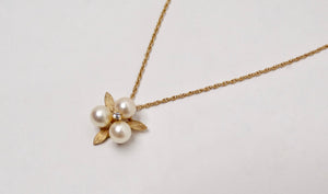 1960s Pearl Cluster Flower 14k Gold Chain Pendant Necklace With Diamond