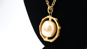 Karl Lagerfeld Vintage Rotating Costume Pearl Pendant Necklace