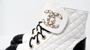 Chanel 2020 White Shiny Goatskin Interlocking CC Logo Combat Boots