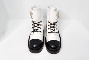 Chanel 2020 White Shiny Goatskin Interlocking CC Logo Combat Boots