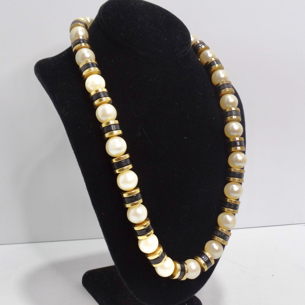 1970s Synthetic Pearl Beaded Necklace