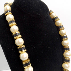 1970s Synthetic Pearl Beaded Necklace