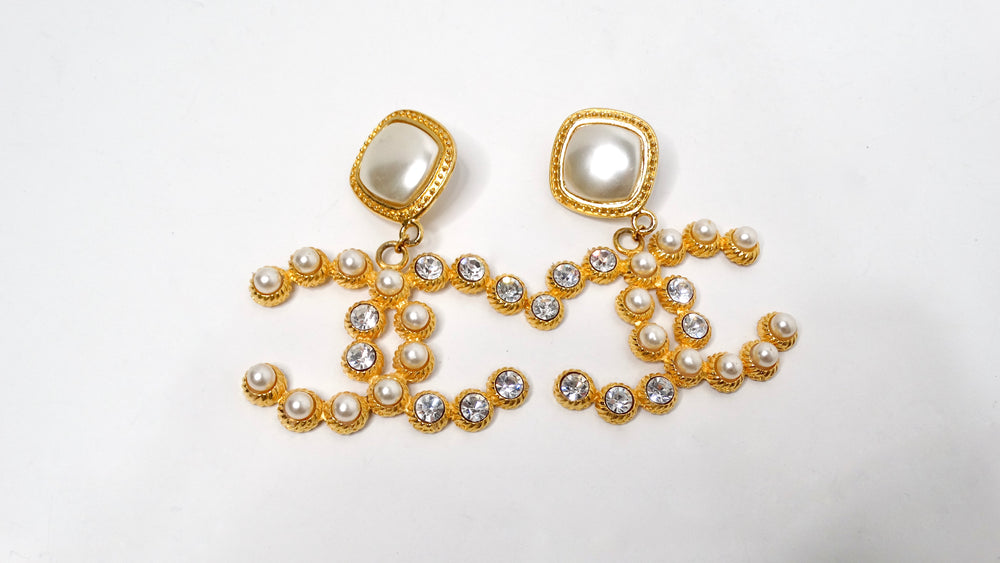 Chanel Inspired 1990s Large Interlocking CC Costume Clip-On Earrings