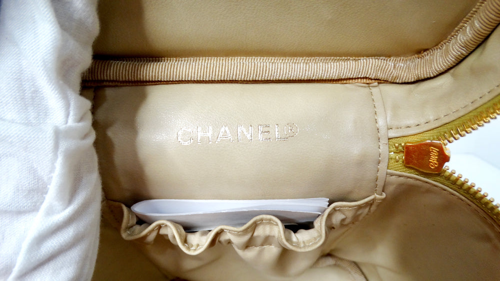 Chanel Circa 1998 Mustard Caviar Interlocking CC Vanity Case