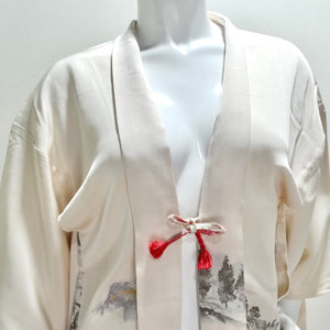 1970s Handmade Japanese Ivory Silk Kimono