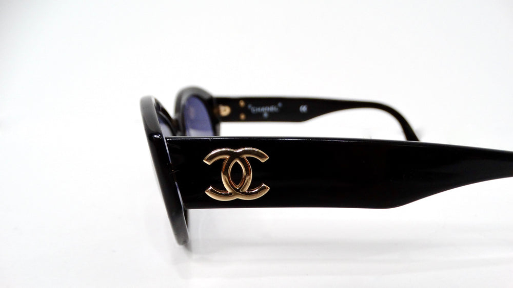 Chanel Interlocking CC Black Oval Frame Purple Tinted Sunglasses circa 1990s