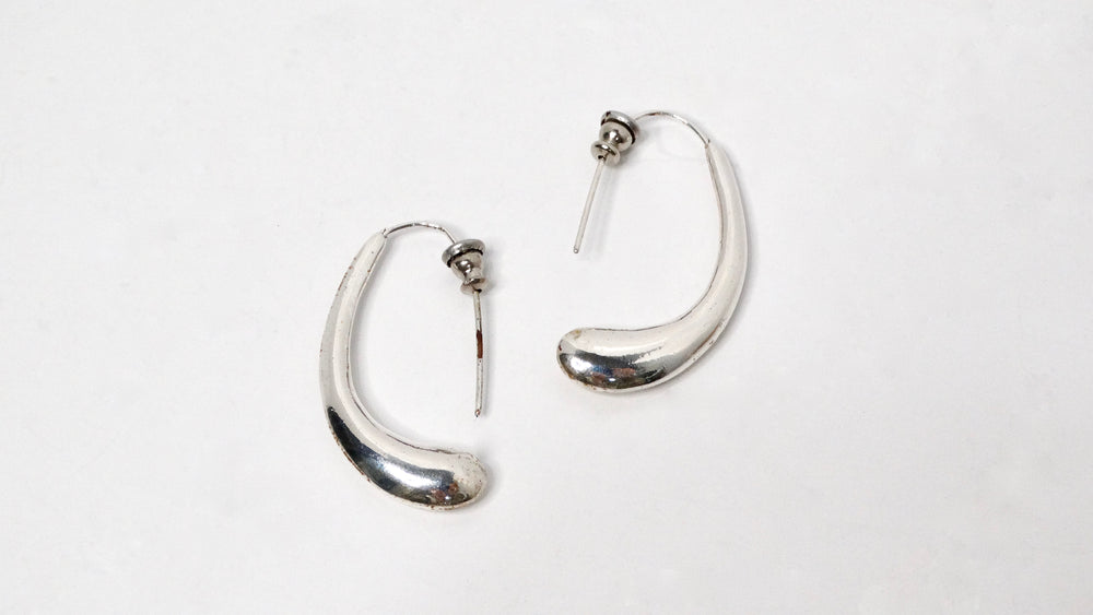 Elsa Peretti For Tiffany & Co. 2005 Elongated Teardrop Sterling Silver Earrings