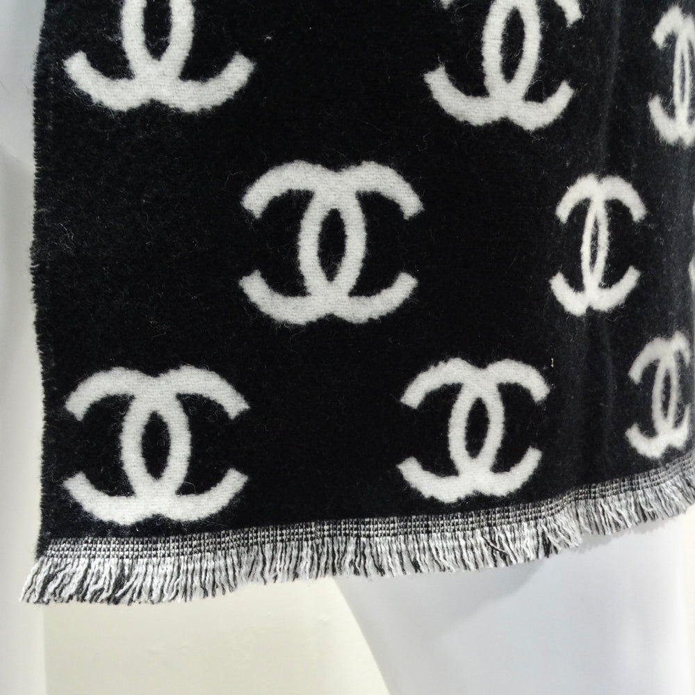 Chanel Cashmere Wool CC Two Tone Scarf