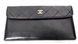 Chanel 1990s Black Lambskin Quilted Messenger Shoulder Bag