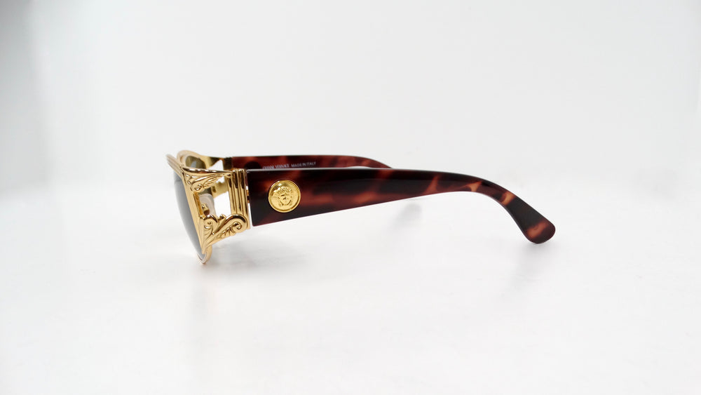 Gianni Versace 1990s S.62 Tortoise and Gold-Tone Green Tinted Sunglasses