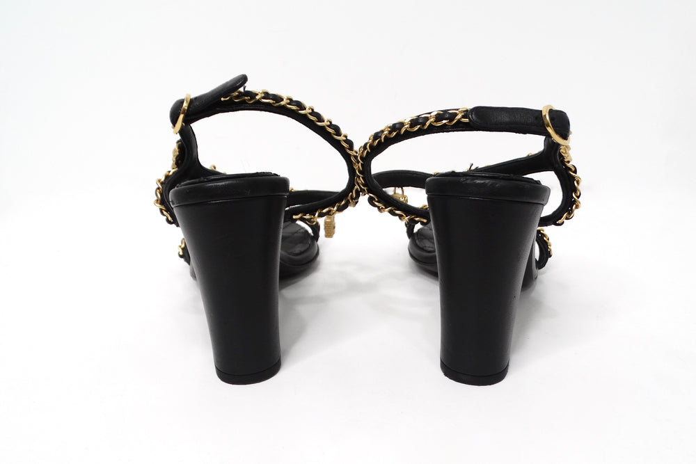 Chanel Black Quilted Lambskin Leather Chain T-Strap Charm Sandals 2022