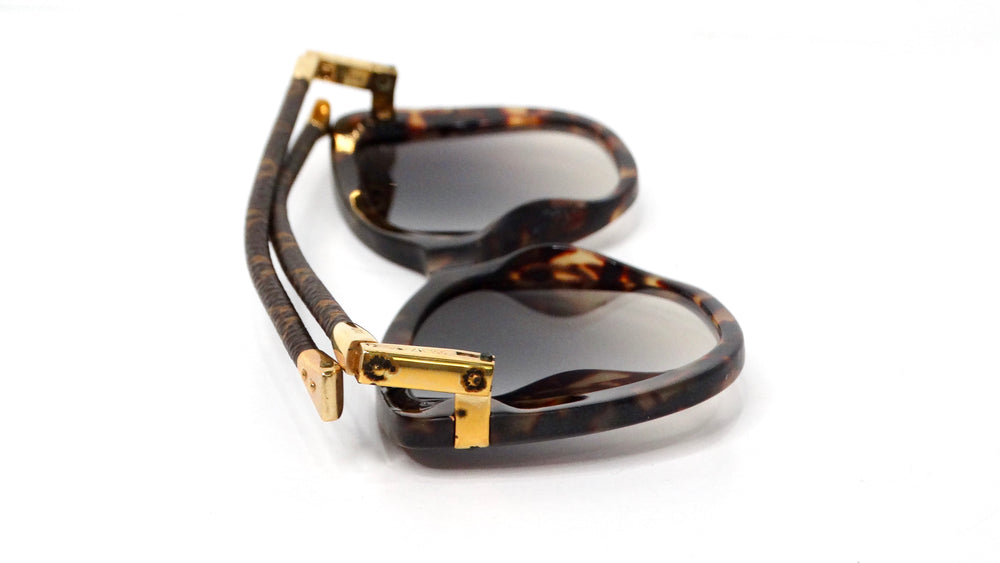 Louis Vuitton Charlotte Frame Tortoise Acetate Monogram Foldable Sunglasses