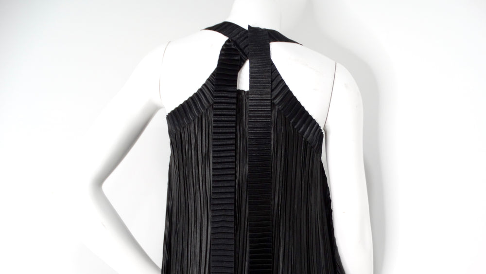 Mashiah Arrive 2000s Black Pleated Maxi Dress With Arm Sleeves