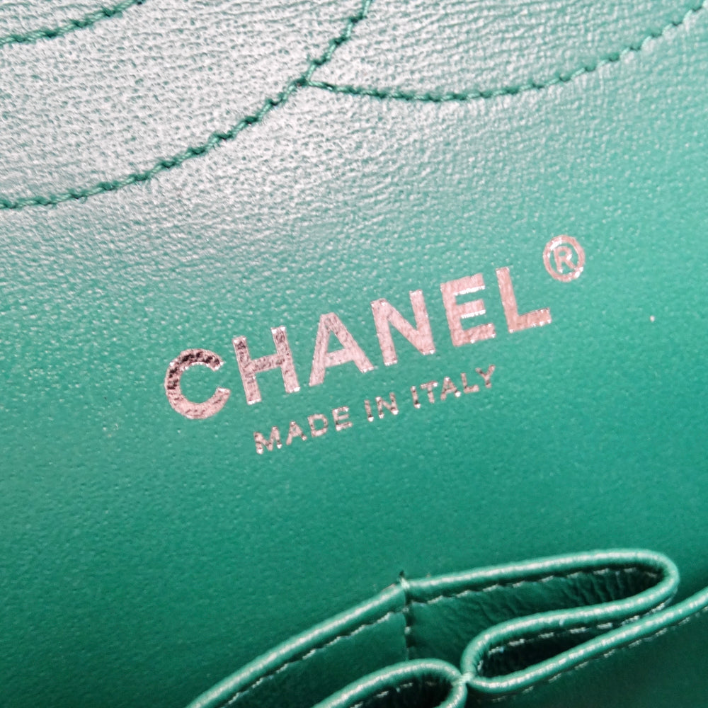 Chanel 2017 Caviar Chevron Quilted Jumbo Flap Bag