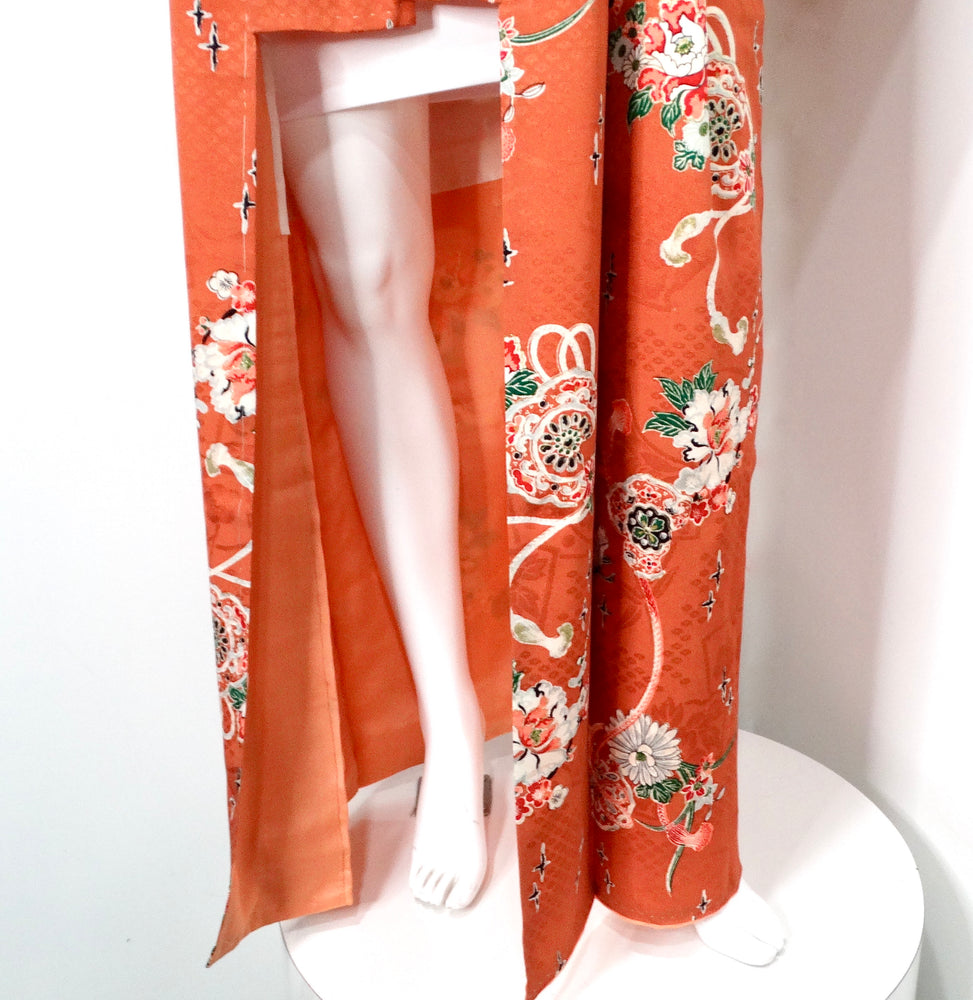 Handmade Japanese Burnt Orange Floral Print Silk Kimono circa 1950s