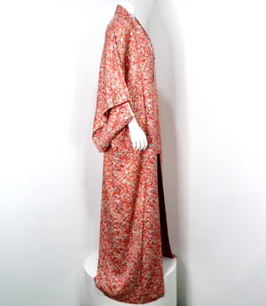 Handmade Japanse Red Floral Print Silk Kimono circa 1950s