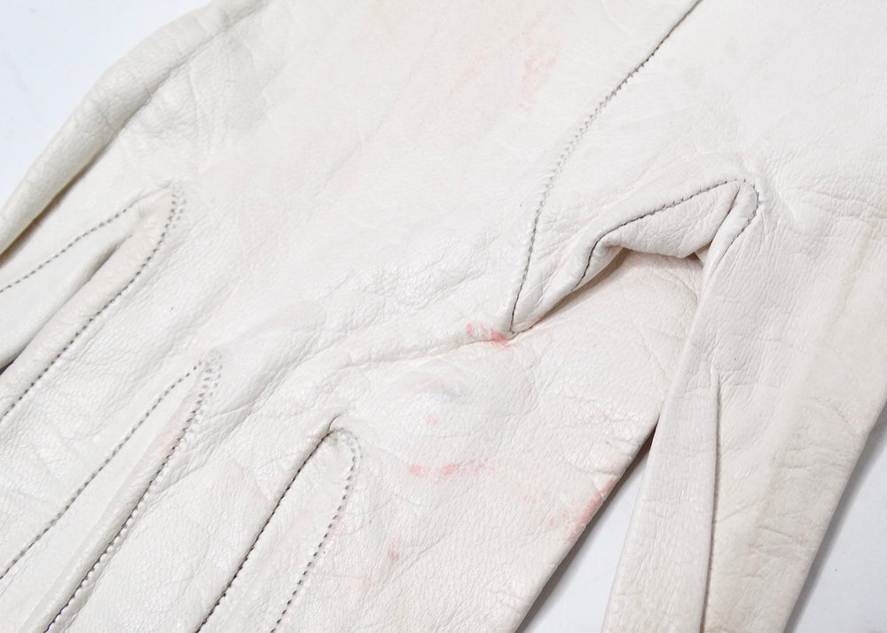 Chanel White Leather Bow Detailed Gloves circa 1990s