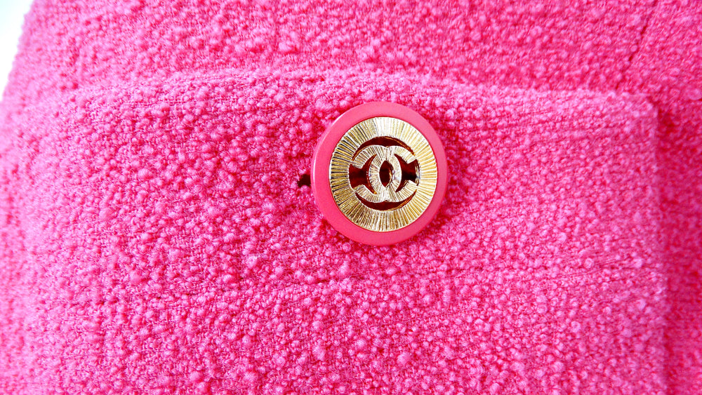 Chanel Pink Tweed Jacket With Gold-Tone Interlocking CC Buttons circa 1980s