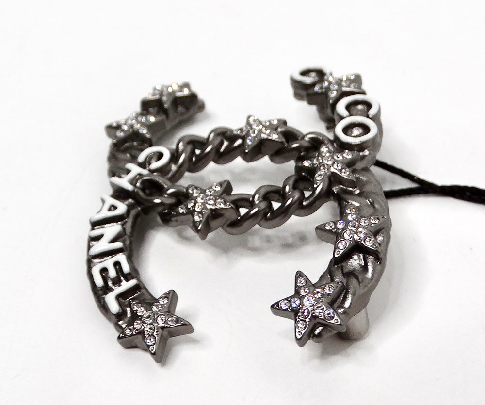 Chanel Crystal Star Interlocking CC Ruthenium Brooch 2022