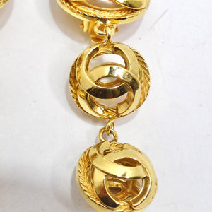 Chanel 1980s Gold Tone Pearl Drop Earrings