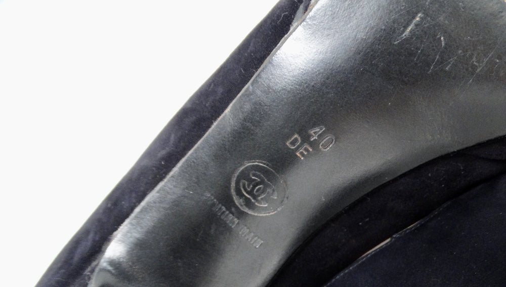 Chanel Black Suede Interlocking CC Logo Plate Loafer Heels circa 1990s
