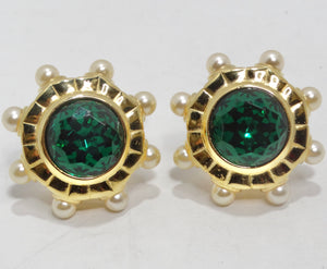 Sandra Miller Burrows 1980s Gold Tone Green Gem Pearl Clip On Earrings