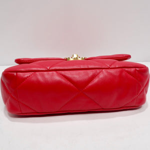 Chanel 2022 Medium 19 Flap Bag Red
