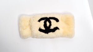 Chanel Vintage 1990s CC Lapin Fur Cream & Black Muffler