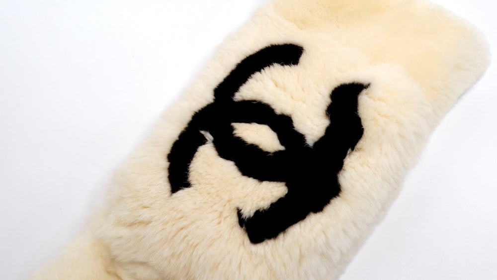 Chanel Vintage 1990s CC Lapin Fur Cream & Black Muffler