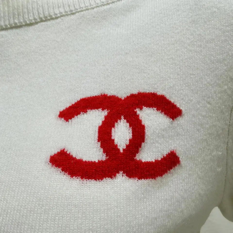 White chanel sweater with red logo 2025