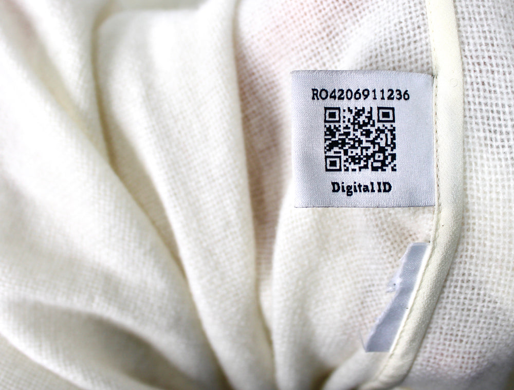 Chloe Eden White Cashmere & Wool Button-Down Dress circa 2023