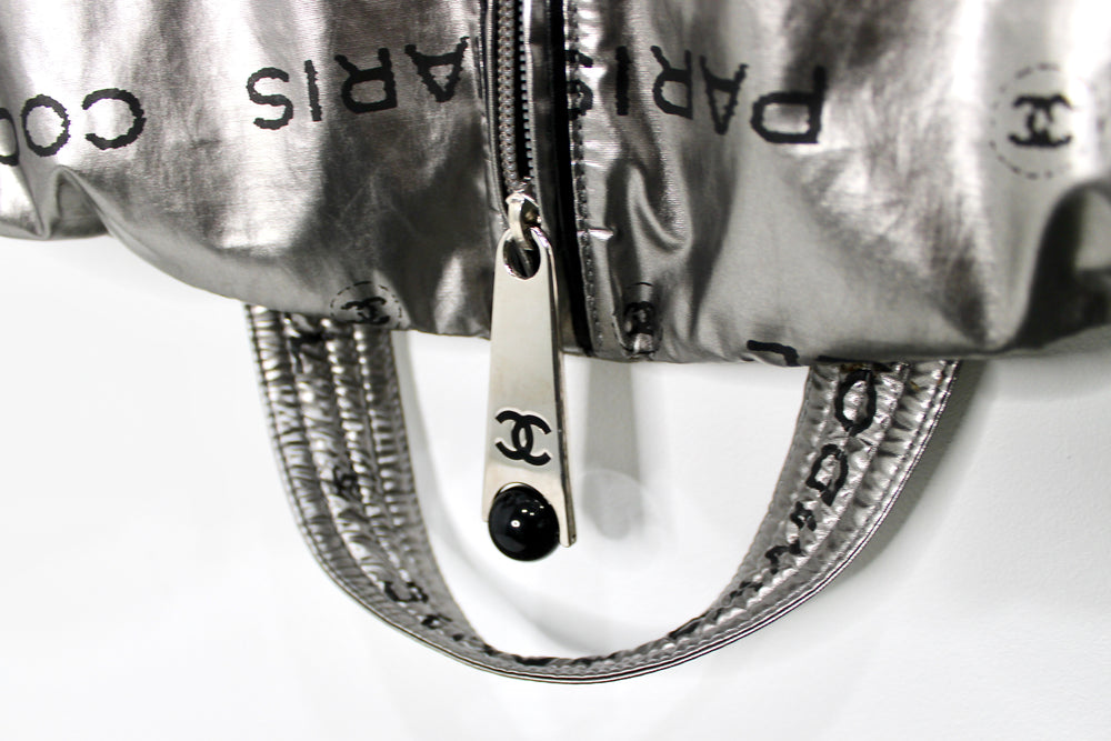 Chanel 31 Rue Cambon Paris Logo Silver Metallic Puffer Garment Bag