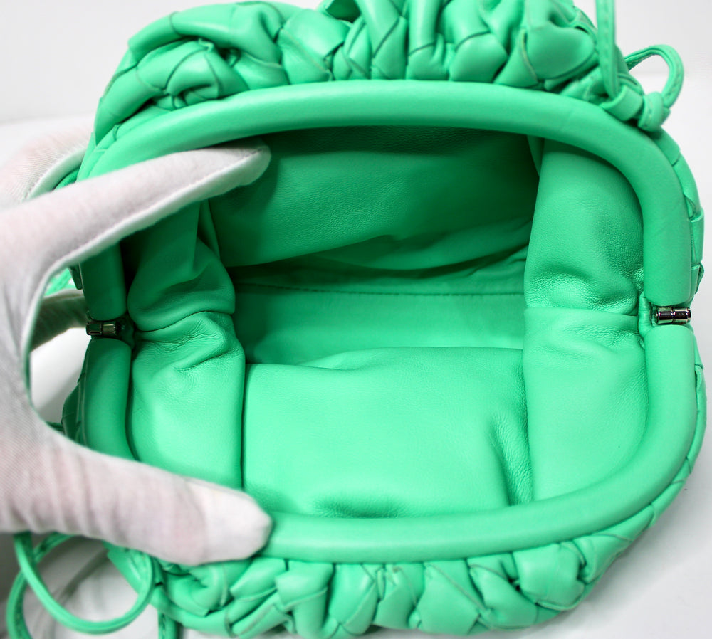 Bottega Veneta Mint Intrecciato Mini Crossbody Clutch – Vintage by