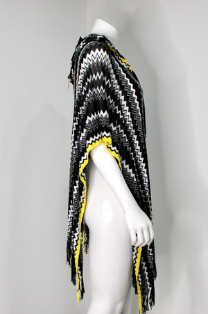 超美品MISSONI ポンチョ Missoni Black & Yellow Fringe Poncho with Hood – Vintage by Misty