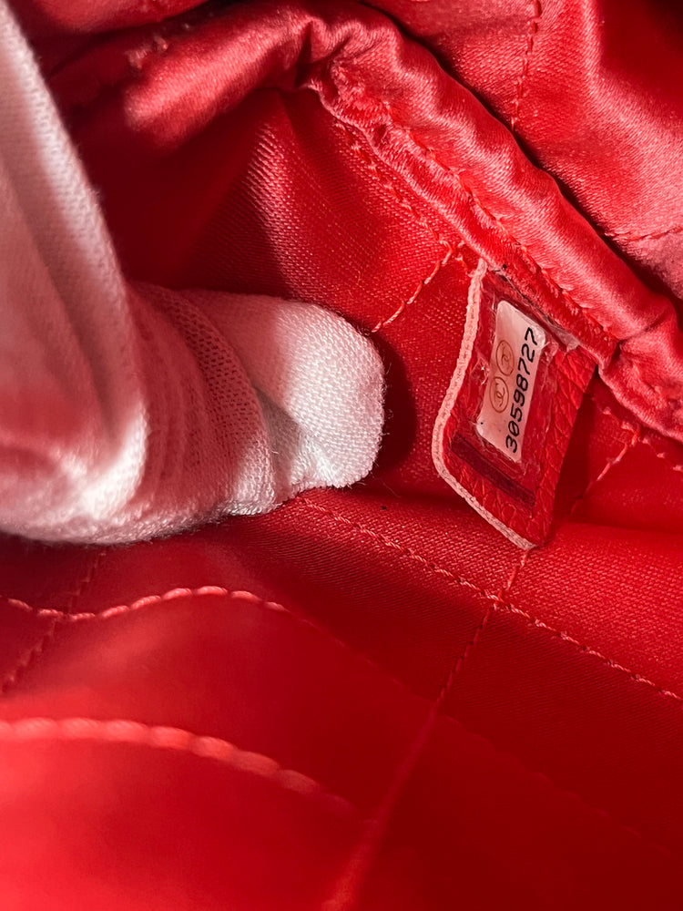 Chanel Black Quilted Caviar Leather Diamond Crossbody Handbag circa 2020