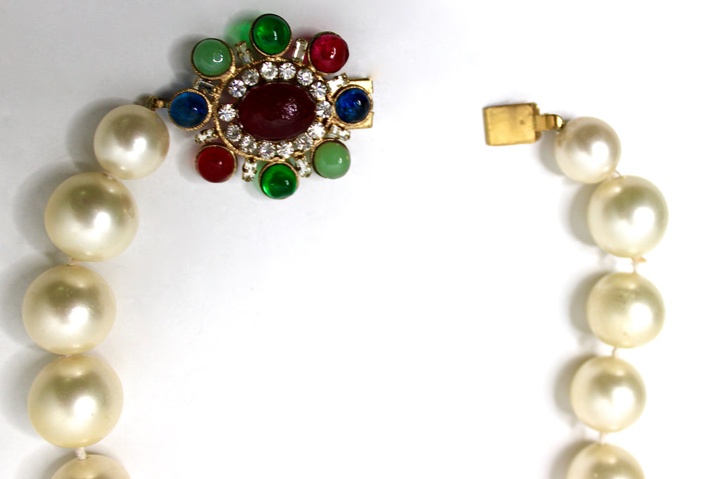 Chanel Crystal Gripoix Large Costume Pearl Pendant Necklace circa 1970s