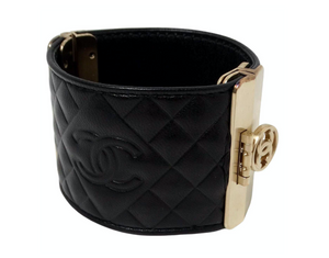 2017 Chanel Black Quilted Calfskin Interlocking CC Embossed Cuff Bracelet