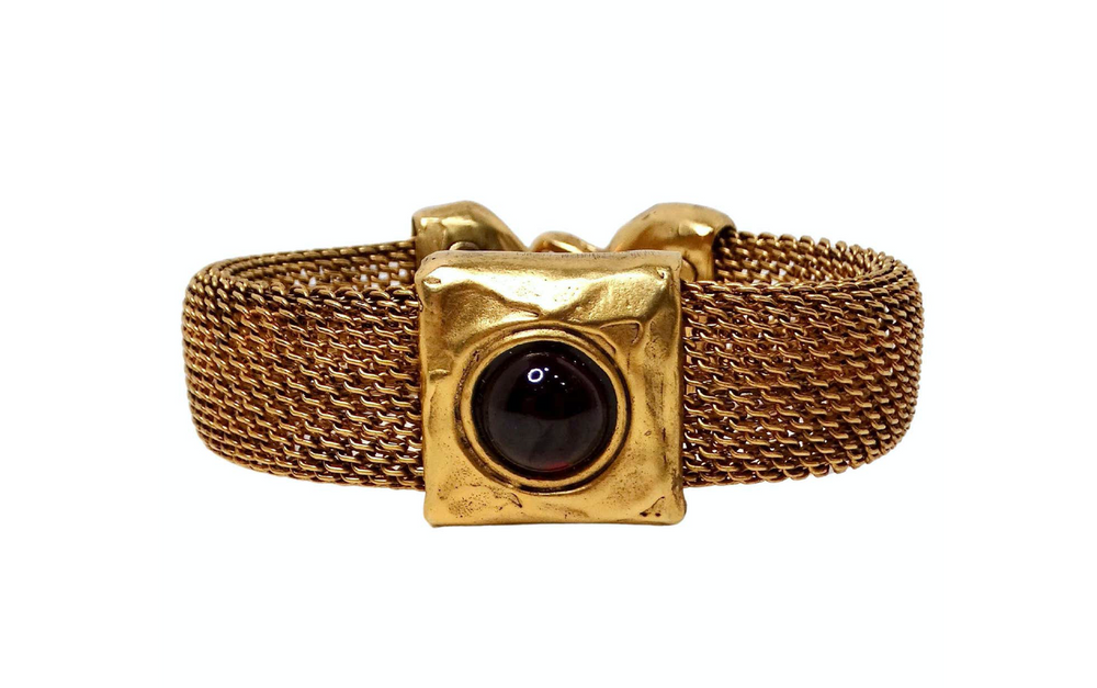 1980s Red Cabochon Gold Tone Garnet Mesh Bracelet